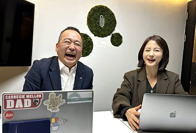 데이빗 정 데이븐 AI 창업자 겸 대표(왼쪽), 김연지 마케팅 총괄