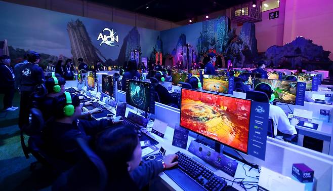 지스타2025 아이온2 시연 부스 전경./엔씨 제공