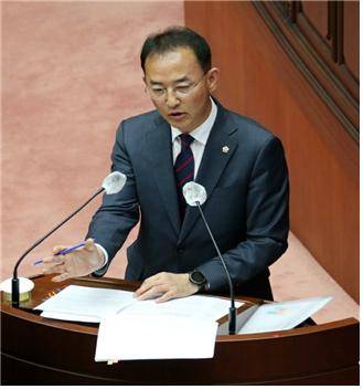 이종진 부산광역시의원. [사진=부산광역시의회]