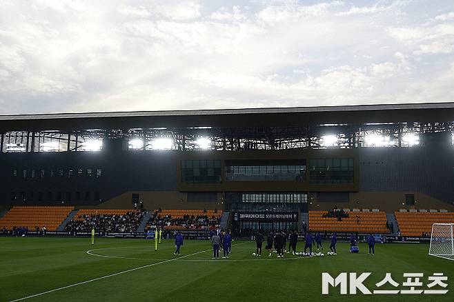 대한민국축구종합센터에서 팬과 함께한 첫 번째 시간. 사진=이근승 기자