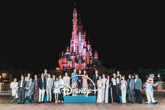 '디즈니+ 오리지널 프리뷰 2025' 참석을 위해 모인 한국과 일본, 미국의 디즈니+ 배우 및 크리에이터/ 사진=월트디즈니컴퍼니