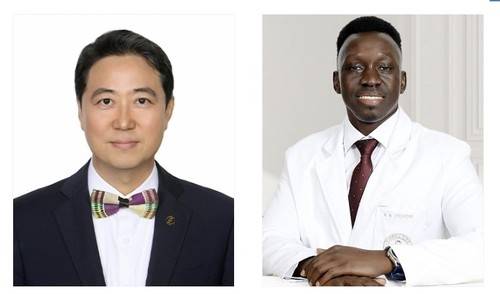 최고조 주한 가나대사(왼쪽)와 토마스 타반 아콧 인제대 상계백병원 외과 전문의 [주한 가나대사관과 토마스 제공. 재판매 및 DB 금지]