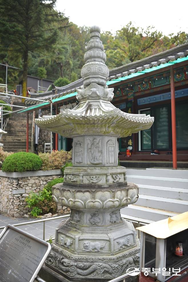 숙현당 보살의 영험한 사리탑. 주수완