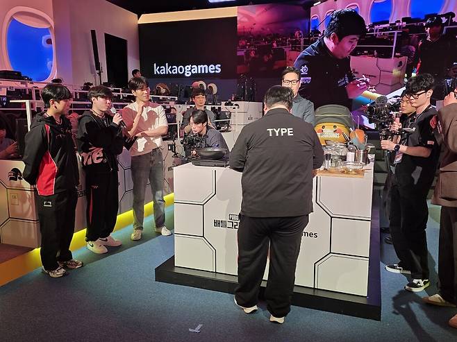 - 잊을 수 없는 맛에 감탄이 끊이지 않았다