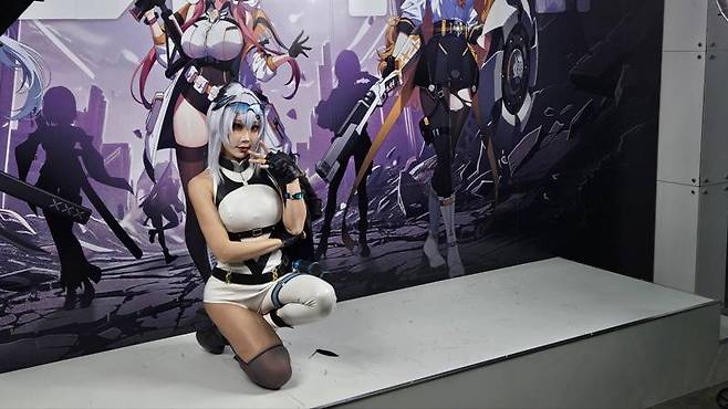 위메이드커넥트 노아 부스 코스 플레이