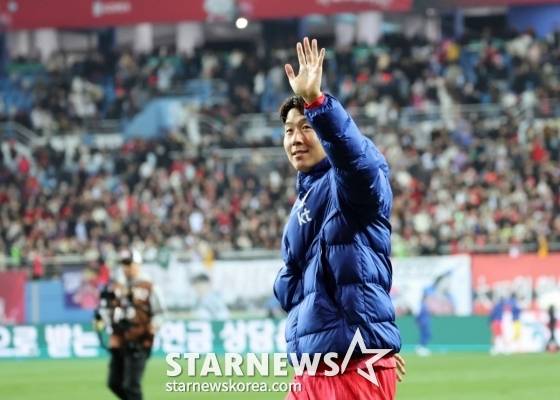 한국 축구대표팀 공격수 손흥민. /사진=강영조 선임 기자