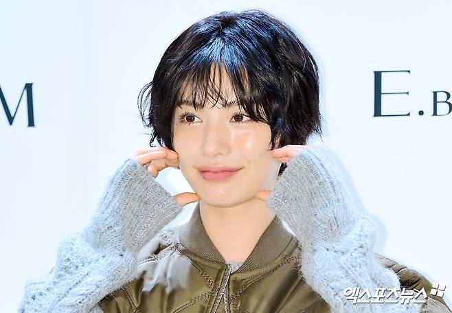 나나.