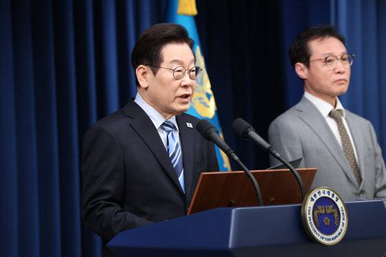 이재명 대통령이 14일 서울 용산 대통령실 청사에서 한·미 팩트시트 타결 결과를 발표하고 있다.(사진=뉴스1)