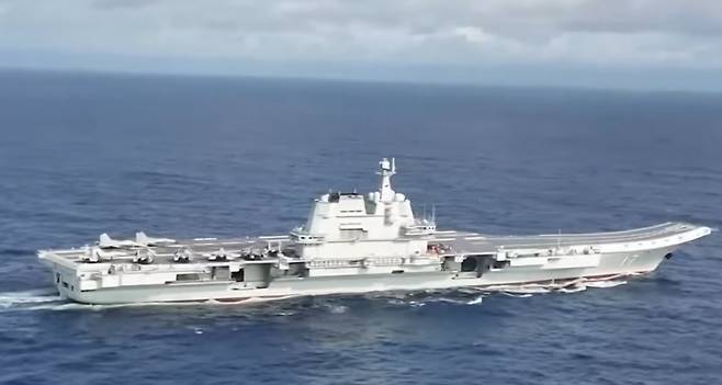 중국이 최근 진수한 세번째 항공모함인 푸젠함의 모습.[CCTV 영상 캡처]