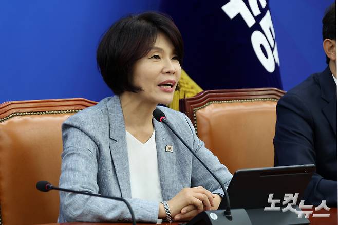 더불어민주당 한정애 정책위의장. 윤창원 기자