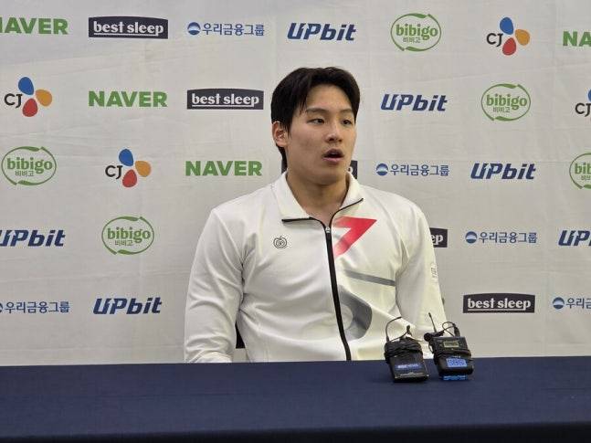 ▲ 초신성 김영범은 지난 3월 싱가포르에서 열린 대표 선발전에서 생애 첫 47초대 벽을 허물며 가능성을 입증했다. 훈련 강도를 대폭 끌어올린 뒤 나선 부산 전국체전에서 한국 신기록을 세웠다. 지금은 판잔러보다 빠른 100m 기록으로 아시안게임 금메달 후보군으로 올라섰다. ⓒ 연합뉴스