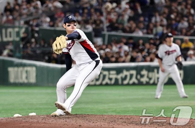 한화 이글스 김서현이 16일 한일전에서 9회 역투하고 있다. /사진=뉴스1