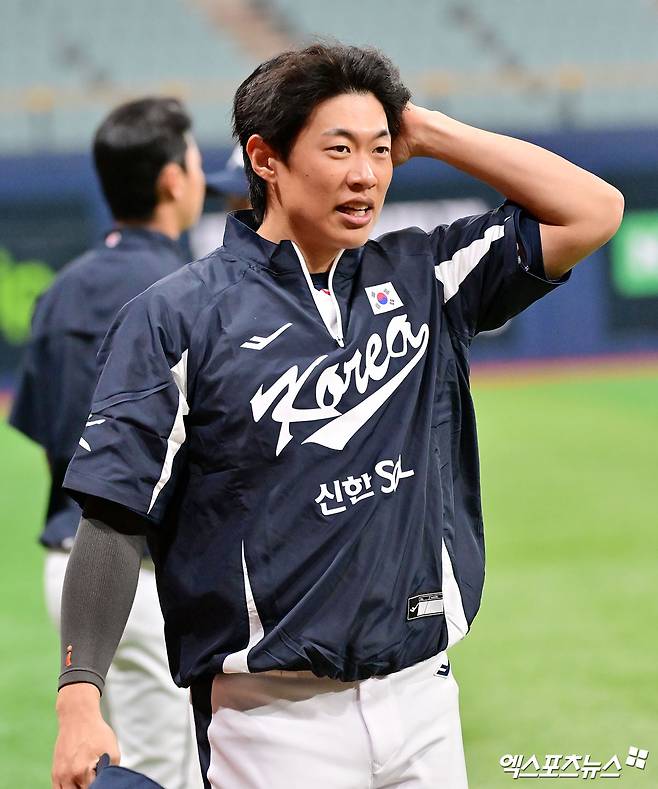 지난 7일 오후 서울 구로구 고척스카이돔에서 진행된 야구 국가대표팀 훈련에 참석한 송성문이 훈련에 임하고 있다. 엑스포츠뉴스 DB