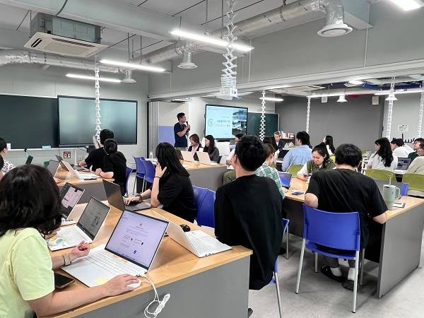 구글클라우드 기반 디지털 협업 도구 연수 모습.