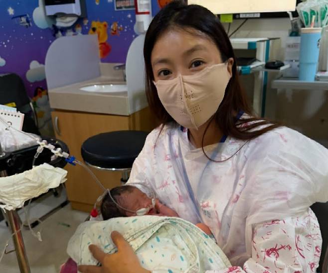 배우 이시영은 지난 9일 둘째딸을 출산했다. 산모와 아기 모두 건강하다. (사진=이시영 인스타그램)