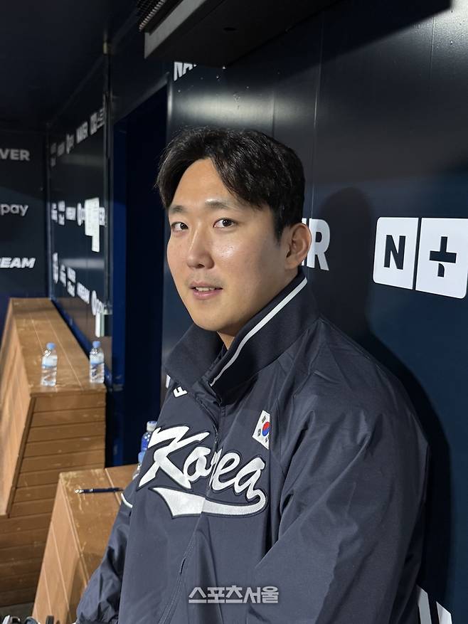 손주영이 대표팀 훈련을 마친 뒤 인터뷰에 임하고 있다. 고척 | 박연준 기자 duswns0628@sportsseoul.com