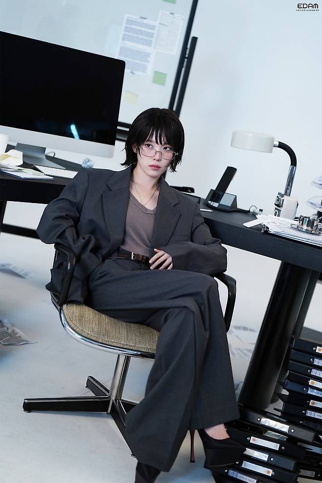 시그 찍은 아이유 근황