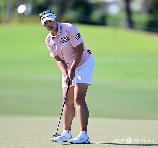 2025년 미국여자프로골프(LPGA) 투어 '안니카 드리븐 바이 게인브리지 앳 펠리컨'에 출전한 유해란 프로가 최종라운드에서 경기하는 모습이다. 사진제공=ⓒAFPBBNews = News1 (사진을 무단으로 사용하지 마십시오.)