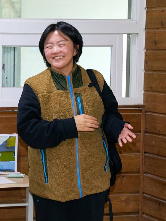 사단법인 사람과 마을의 남미영 활동가