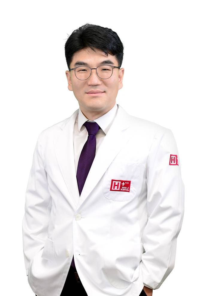 에이치플러스 양지병원 윤형조 진료부원장 (정형외과 전문의)