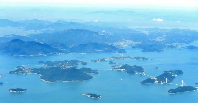 오는 29일 여수 돌산읍과 고흥 영남면을 잇는 구간에서 '2025 여수일레븐브리지마라톤대회'가 개최된다. /여수시 제공