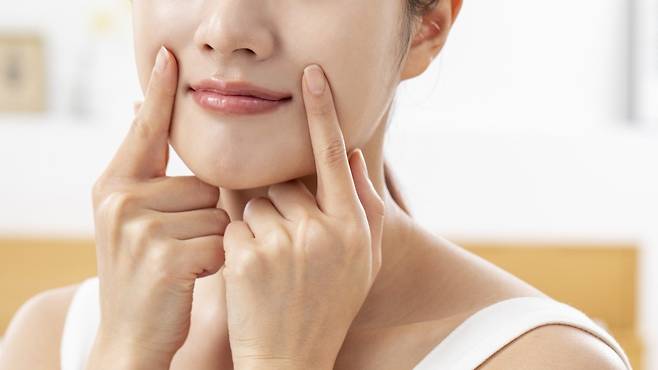 피부 주름도 종류가 다양하다. 종류별 맞춤 치료 전략 수립이 중요하다|출처: 클립아트코리아