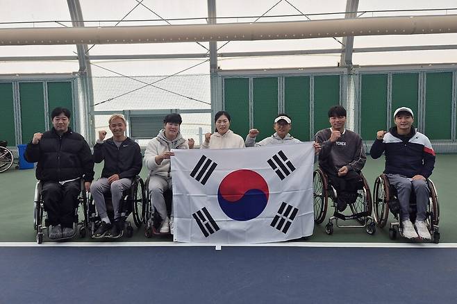 차민형, 이지환, 한인경, 박주연, 김규성, 임호원, 한성봉(왼쪽부터) / 대한장애인테니스협회