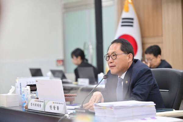 안광률 경기도의회 교육기획위원장. 경기도의회 제공