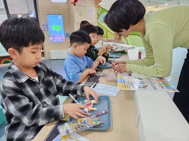 지난 7일 오후 서울 동작구 서울형 키즈카페 시립 1호점을 찾은 아이들. /사진=정세진 기자