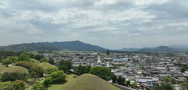 경주 대릉원 주변 황리단길 전경. 국가유산청 제공