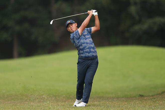 김시우가 지난달 26일 충남 천안시 우정힐스CC에서 열린 제네시스 챔피언십 최종 라운드   도중 5번 홀에서 아이언 샷을 하고 있다. 게티이미지코리아