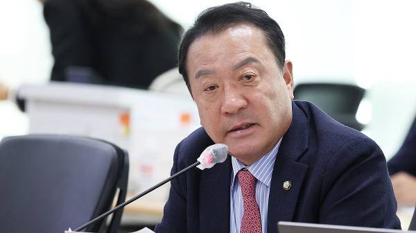 엄태영 국회의원. /연합뉴스 제공