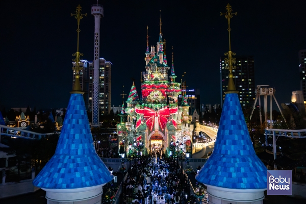 매직캐슬 미디어 맵핑 쇼.&nbsp;ⓒ롯데월드