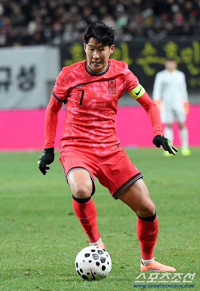 18일 서울월드컵경기장에서 열린 대한민국과 가나의 A매치 평가전. 손흥민이 돌파를 시도하고 있다. 상암=박재만 기자 pjm@sportschosun.com/2025.11.18/