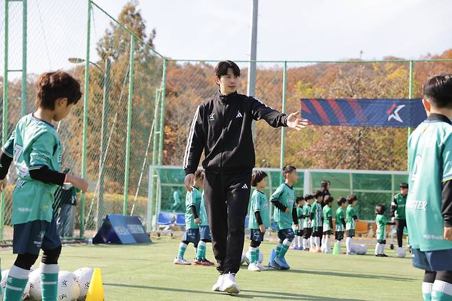 비산체육공원/ 2025 K리그 퓨처스 페스티벌 축구 클리닉/ 임상협 강사/ 사진 김경태