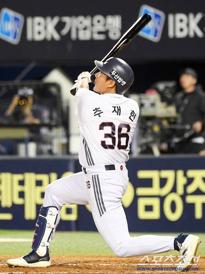 18일 잠실구장에서 열린 두산 베어스와 키움 히어로즈의 경기. 두산 추재현이 타격을 하고 있다. 잠실=박재만 기자 pjm@sportschosun.com/2025.09.18/