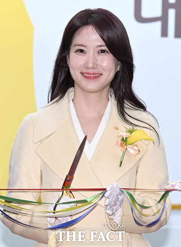 KB국민은행 홍보모델 배우 박은빈이 19일 대전컨벤션센터 제2전시장에서 열린 