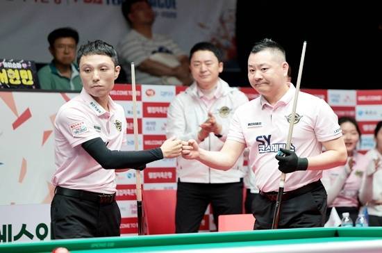 2연패에 빠져 있던 에스와이 우리금융캐피탈 하나카드가 팀리그 4라운드 3일차 경기에서 첫 승을 신고했다. (사진=PBA)