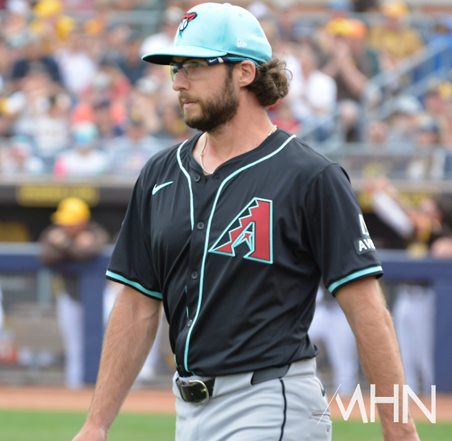 (애리조나 '에이스' 잭 갤런이 퀄리파잉 오퍼를 거절하고 FA 시장으로 나갔다)