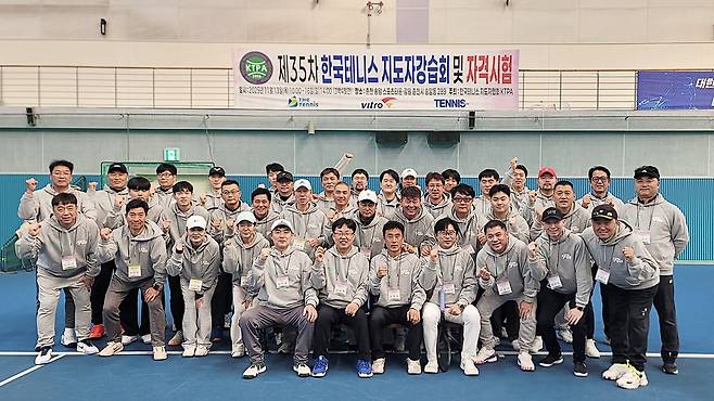 테스터 및 참가자 단체사진