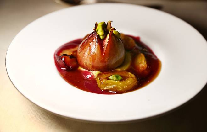 ‘미쉐린 가이드’ 별 레스토랑인 ‘라 타블 오트’의 음식. 박미향 기자