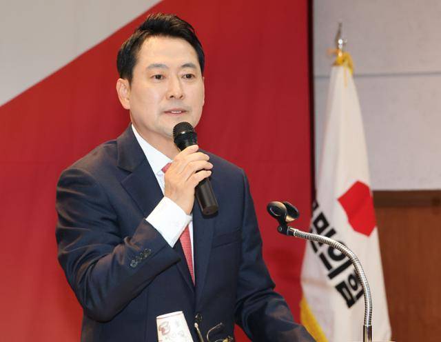 장동혁 국민의힘 대표가 20일 서울 강남구 SETEC컨벤션센터에서 열린 2025 전국 당협 사무국장 직무연수 및 성과공유회에서 축사를 하고 있다. 연합뉴스