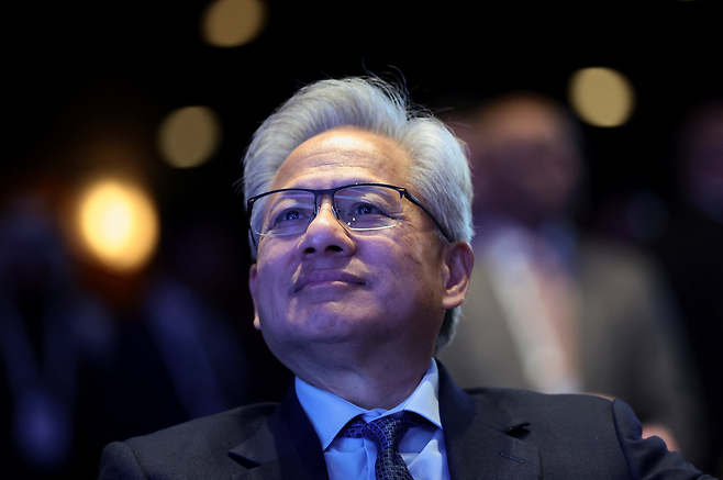 젠슨 황 엔비디아 CEO가 19일(현지시간) 미국 워싱턴DC에서 열린 ‘미국-사우디 투자 포럼’에 참석하고 있다. [로이터]