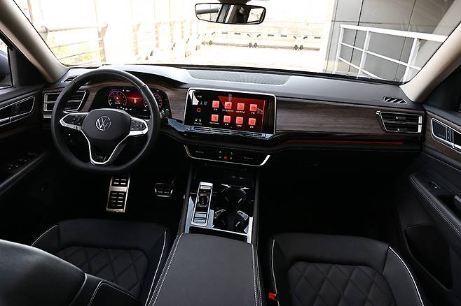 폭스바겐 아틀라스 R-라인. 사진: 김학수 기자