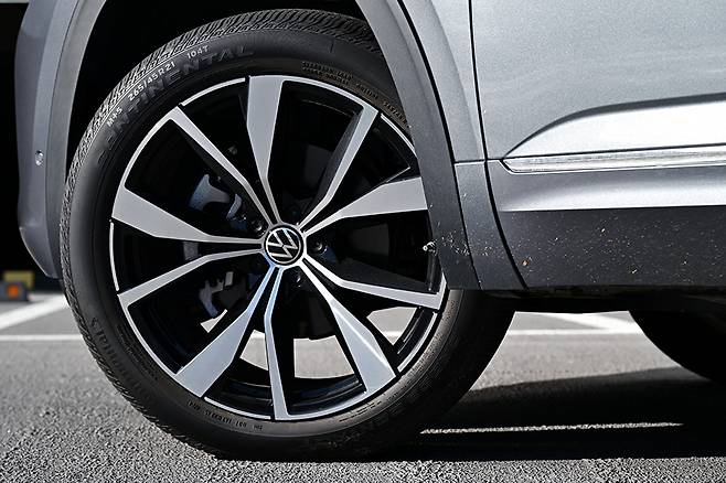 폭스바겐 아틀라스 R-라인. 사진: 김학수 기자