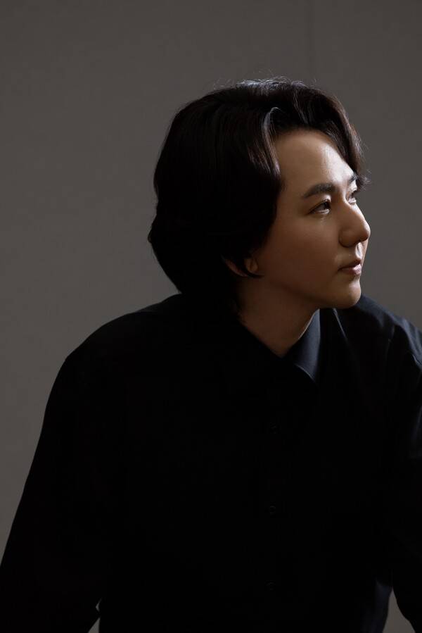 ▲ 마츠토야 유미와 20년 만에 협업한 한일수교 60주년 기념 싱글 '그리고 아무도 남지 않았다'로 새로운 기록을 세운 임형주. 제공|디지엔콤