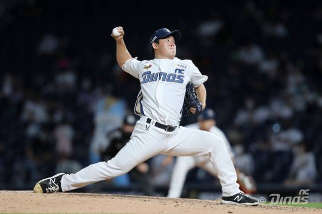NC 시절 안인산이 마운드에 올라 역투하고 있다. /사진=NC 다이노스 제공