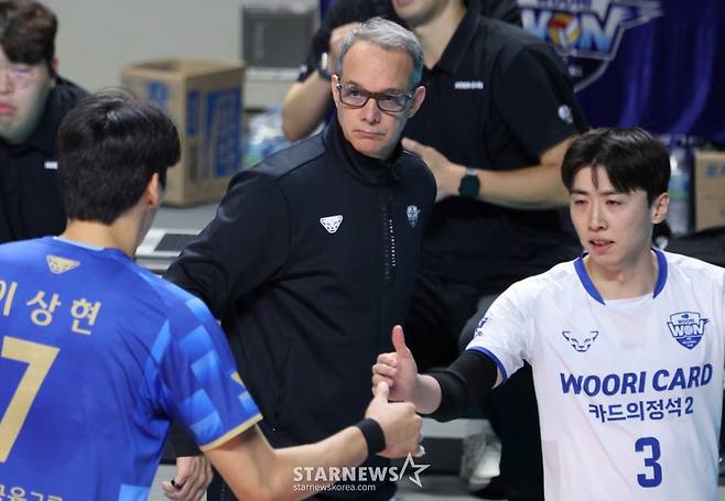 [B하인드★] 아라우조, 삼바 리듬 타고 28점 원맨쇼! 장충의 아들로 우뚝!