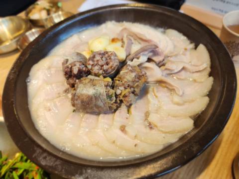 모듬 수육.