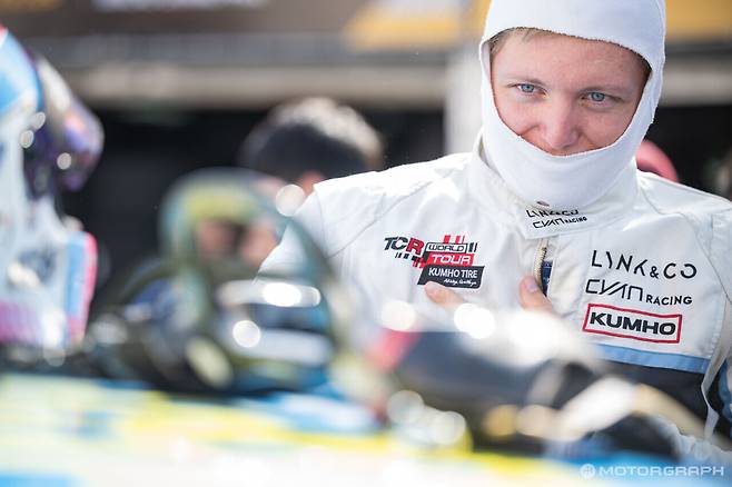 TCR 월드 투어 챔피언십은 484포인트를 쌓은 얀 앨라셔(사이안 레이싱 링크 앤 코, 168번)이 차지했다.